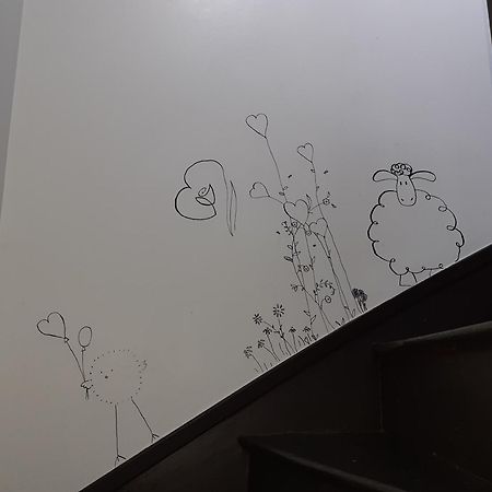 L'Artistique, 4 Lits, 2 Chambres, Stationnement Gratuit, Spacieux, Atypique Ам'єн Екстер'єр фото
